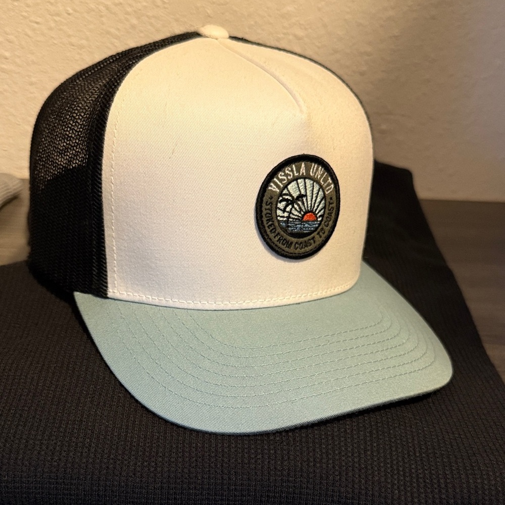 VISSLA White and Light Blue Trucker Cap